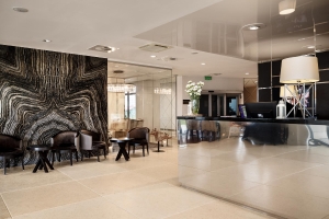 Reception & Lobby 